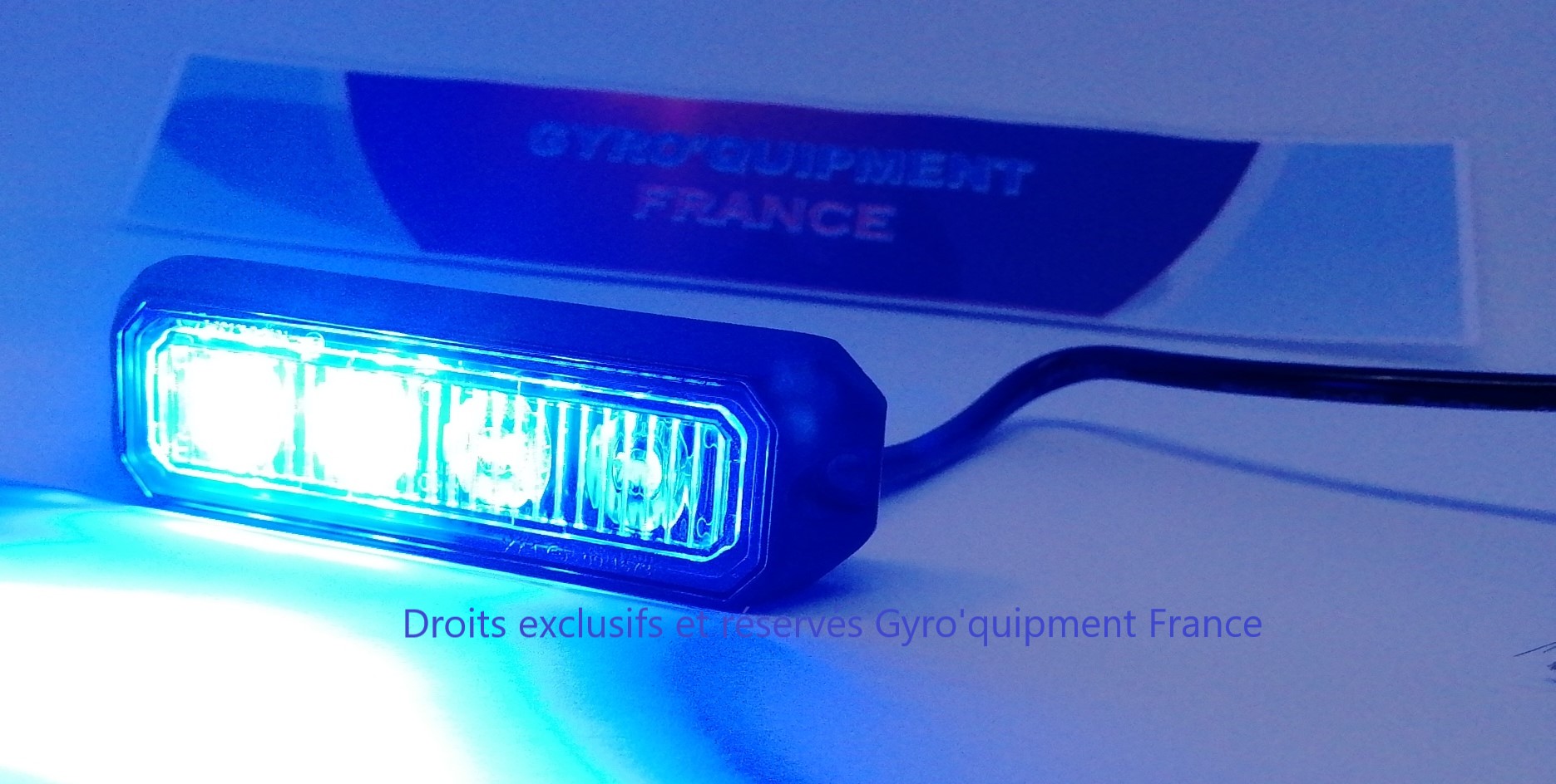 Gyrophare feu calandre strobe bleu intervention police pompier samu douane police municipale